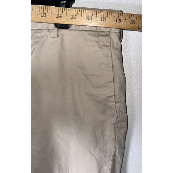 Polo Ralph Lauren Classic Fit Khaki Chino Shorts Size 36 9" Tan - Picture 2 of 6